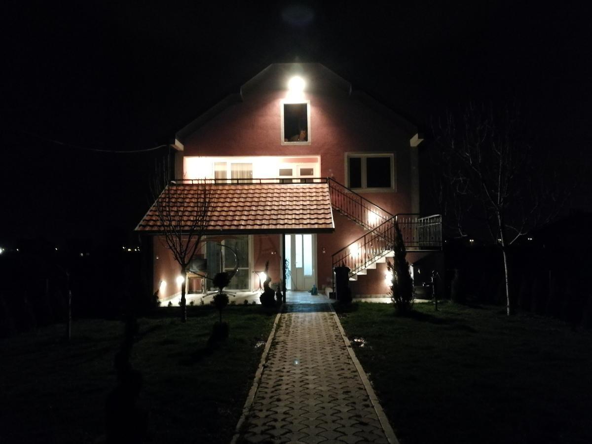 Apartments "Predah Kod Baraca" Ni Extérieur photo