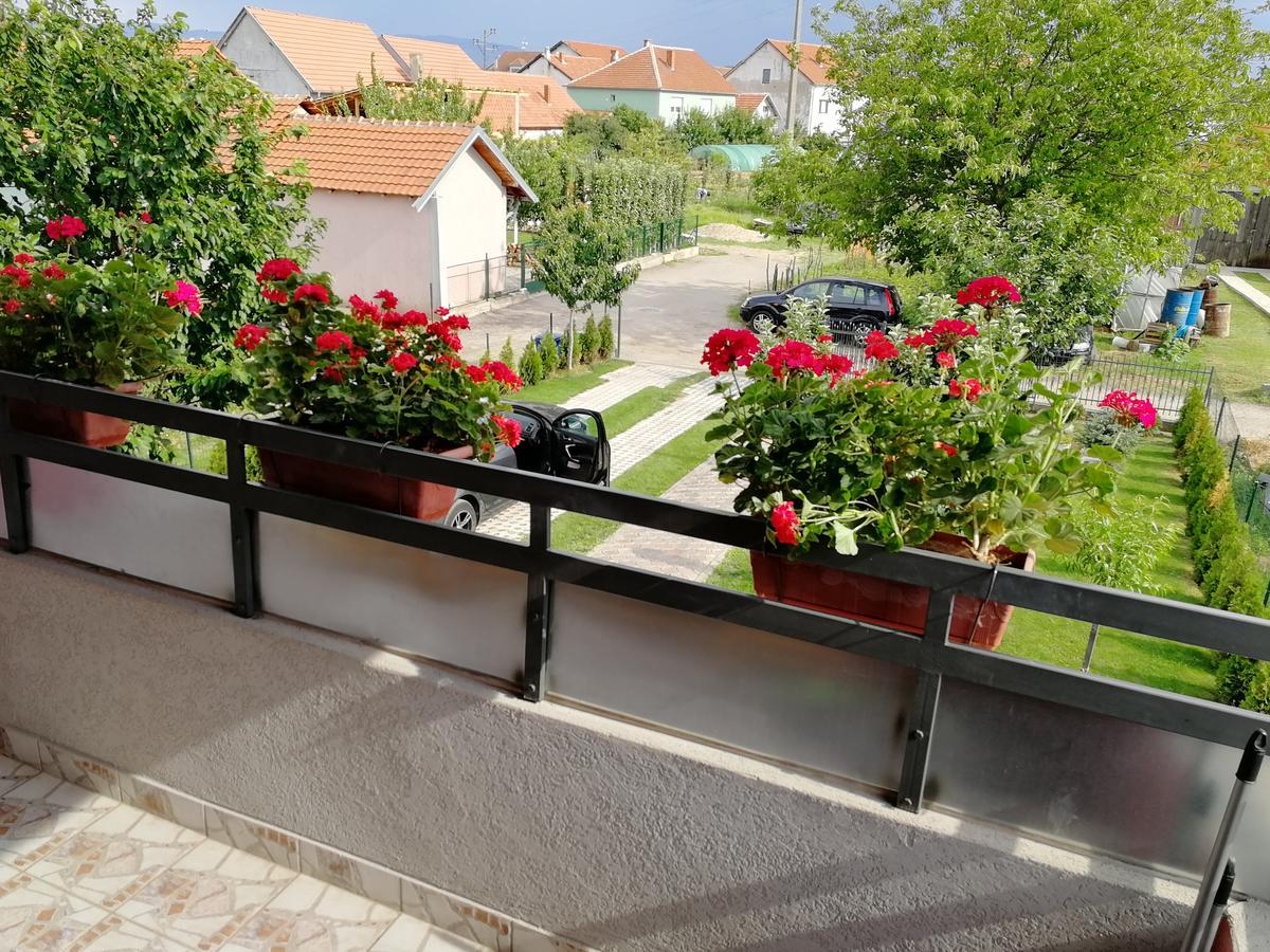 Apartments "Predah Kod Baraca" Ni Extérieur photo
