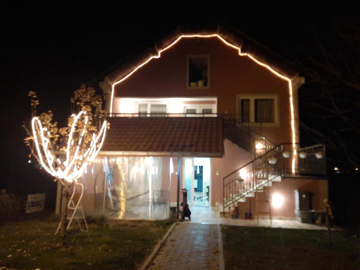 Apartments "Predah Kod Baraca" Ni Extérieur photo